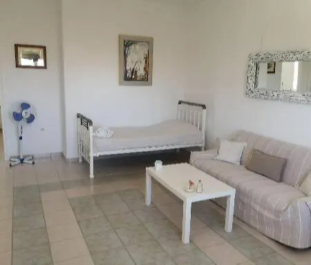 Apartment Paros Iliahtides Near Golden Beach